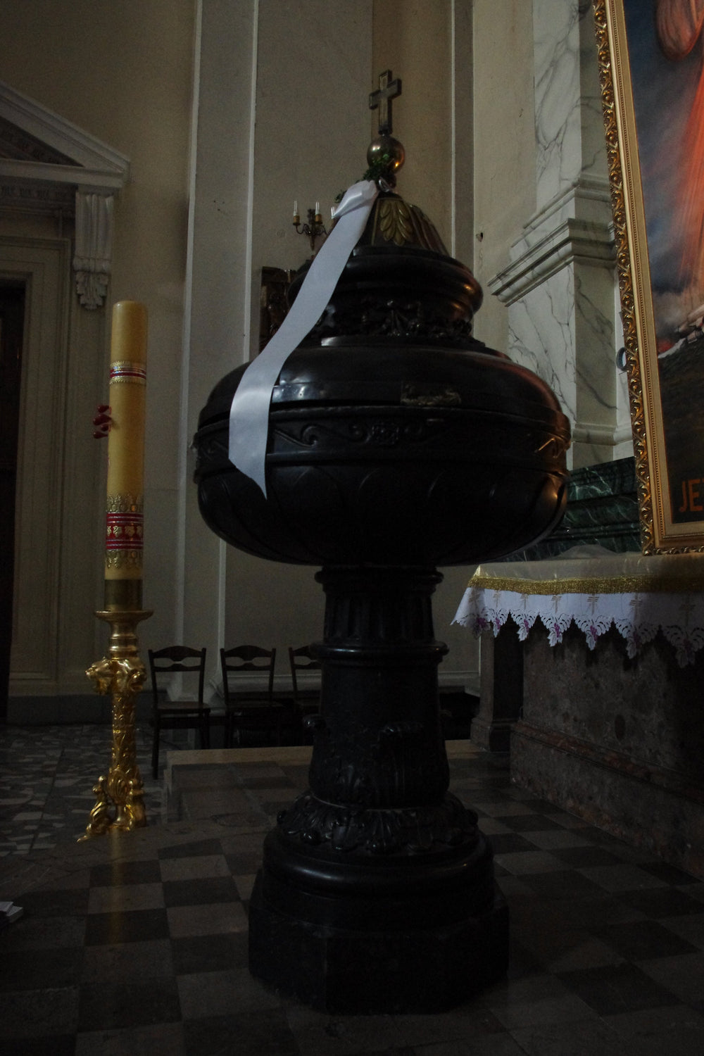 Baptismal font in All Saints Church, Warsaw — meaningful christening gift guide